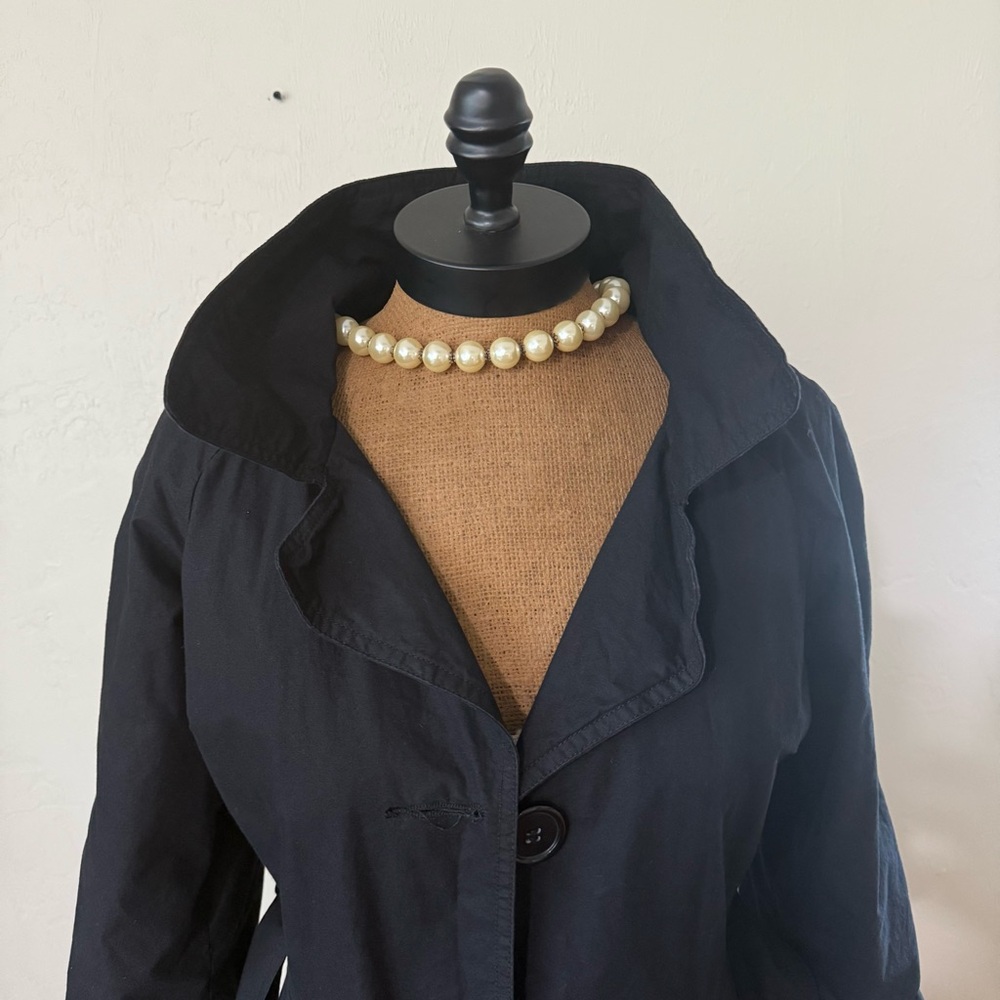 Classic Black Trench Coat with Belt - Picture 8 of 12